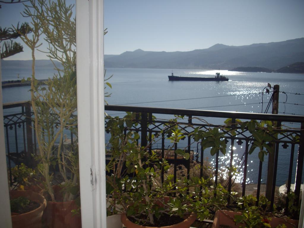 Anna In Front Of The Sea Apartment Sitia  Exterior photo